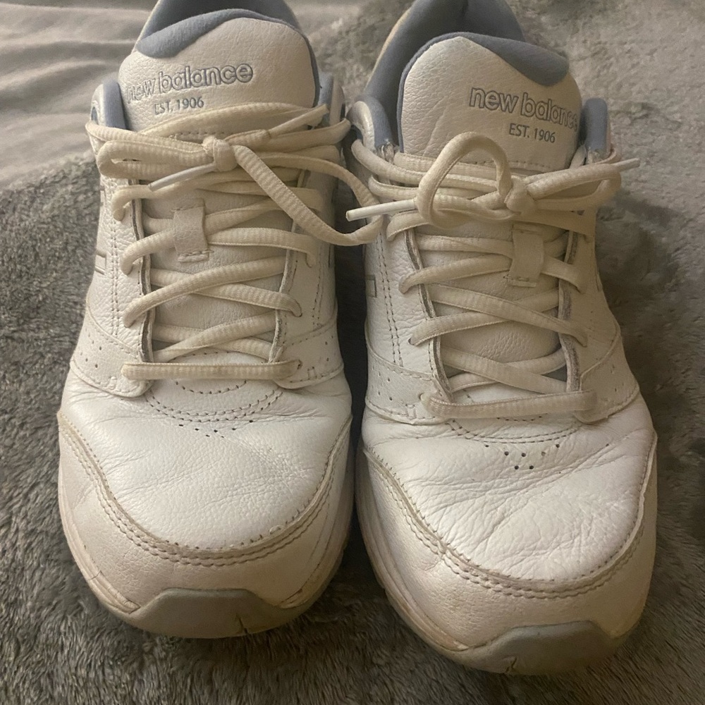 Used New Balance White Sneakers Chunky Supportive Design-Great Condition